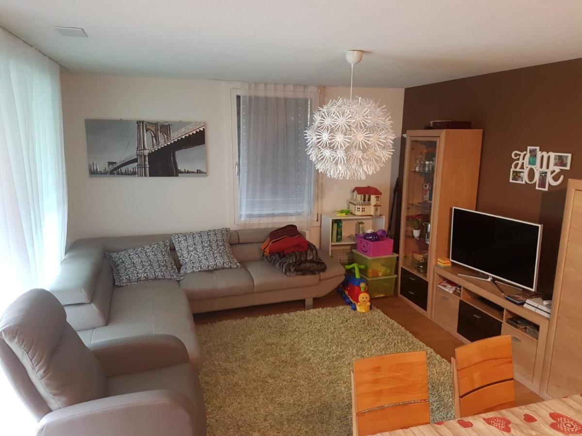 Realp-Andermatt 3,5 Locali Giardino Privato In Mezzo La Natura, Spettacolare Per Appassionati Montanbike, Pesca Ecc In Inverno Fai Sci Di Fondo Dal Giardino E Con Il Treno Davanti A Casa Si Raggiunge In 5Min Il Comprensorio Scistico Di Andermatt Exterior foto